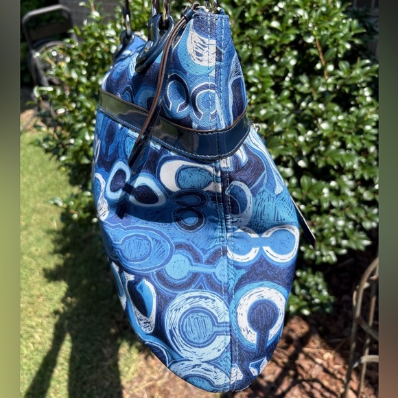 Coach Poppy Appliqué Glam Blue EUC - Picture 3 of 12